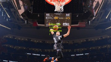 梅西印度行引争议，球场内活动仅停留30分钟，印媒质疑巨星诚意