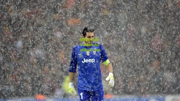 青岛西海岸队球迷将助威声传至诺坎普，国际赛场响起战斗青岛队