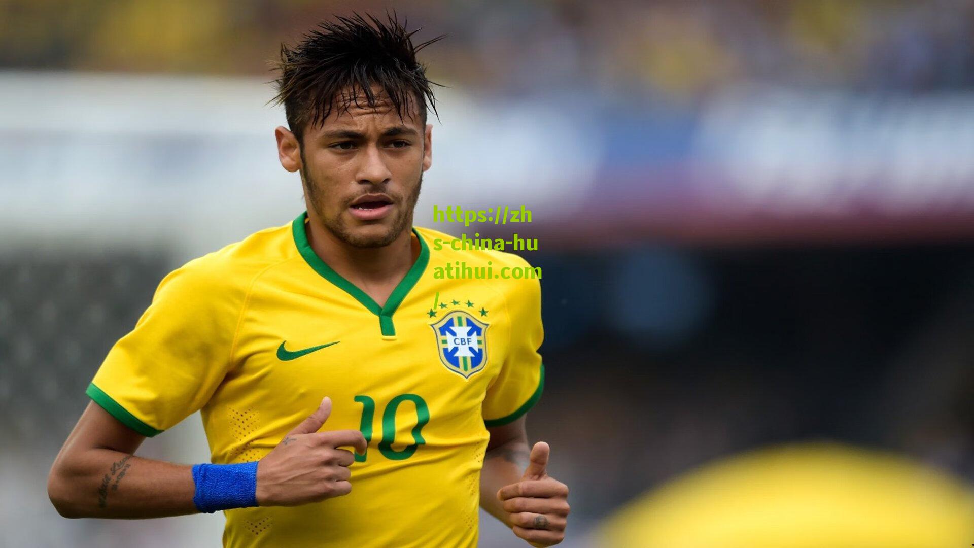 维尼修斯争议举动震惊赛场！姆巴佩捂嘴劝阻引爆舆论